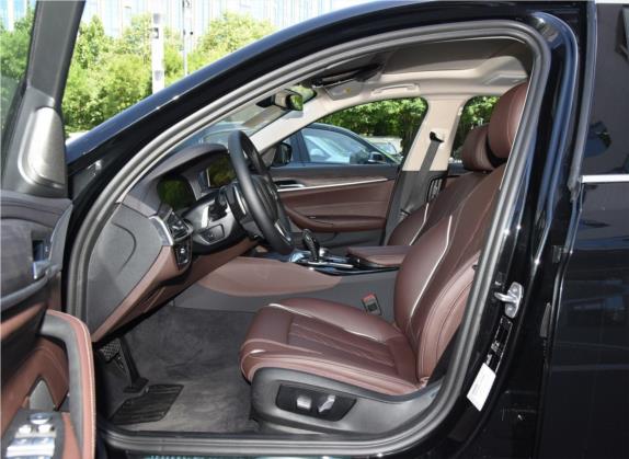 宝马5系 2019款 改款 530Li 尊享型 豪华套装 车厢座椅   前排空间
