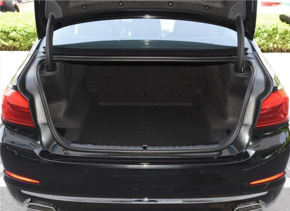 宝马5系 2019款 改款 530Li 尊享型 豪华套装 车厢座椅   后备厢