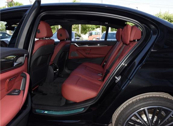 宝马5系 2019款 改款 530Li 尊享型 M运动套装 车厢座椅   后排空间