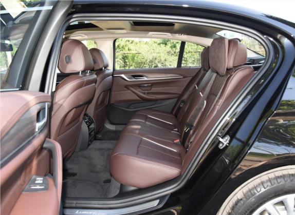 宝马5系 2020款 530Li xDrive 豪华套装 车厢座椅   后排空间