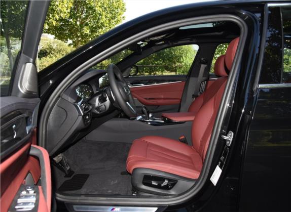 宝马5系 2020款 530Li 尊享型 M运动套装 车厢座椅   前排空间