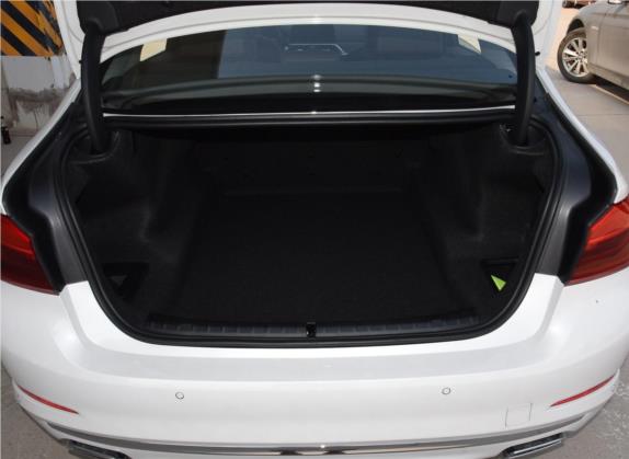 宝马5系 2020款 530Li 领先型 豪华套装 车厢座椅   后备厢