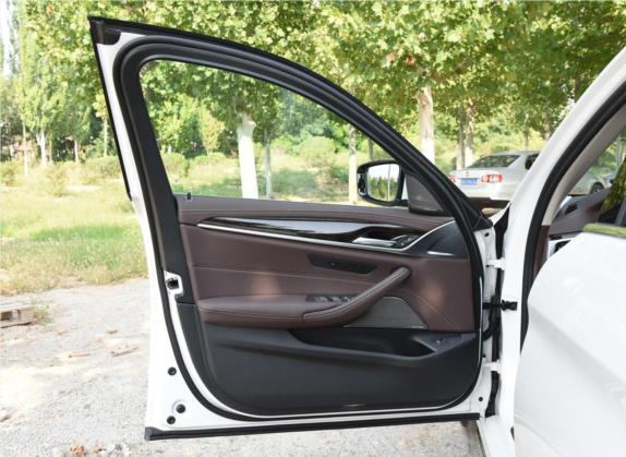 宝马5系 2020款 525Li 豪华套装 车厢座椅   前门板