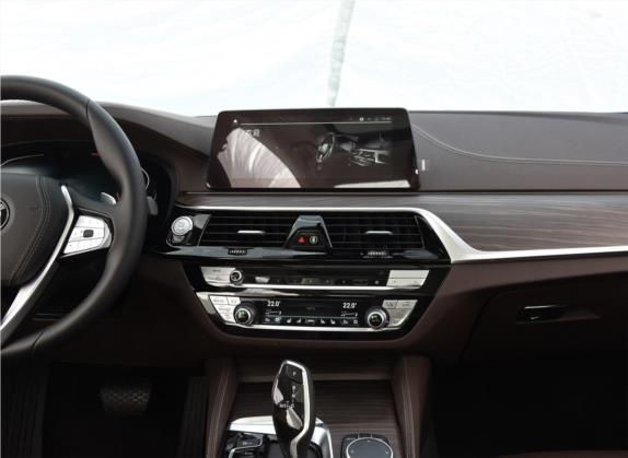 宝马5系 2020款 530Li 尊享型 豪华套装 中控类   中控台