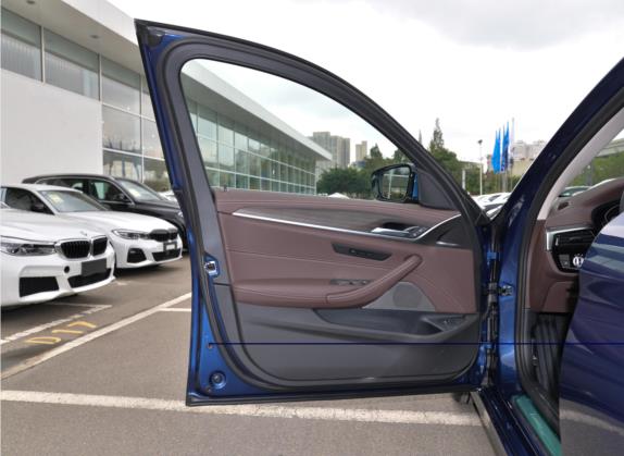 宝马5系 2021款 530Li 领先型 豪华套装 车厢座椅   前门板