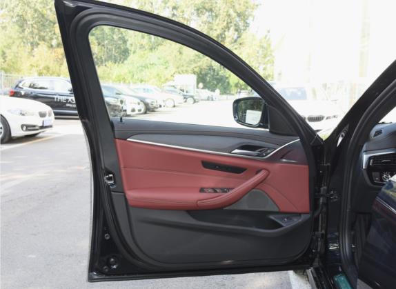 宝马5系 2021款 530Li xDrive M运动套装 车厢座椅   前门板