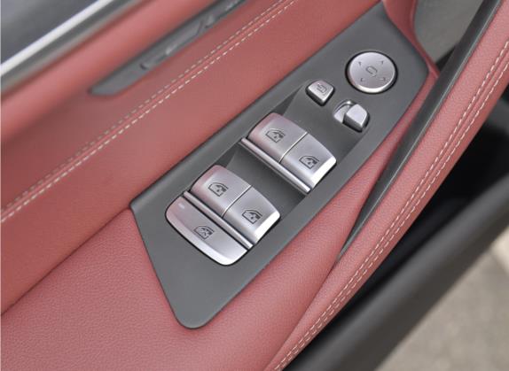 宝马5系 2021款 530Li 尊享型 M运动套装 车厢座椅   门窗控制