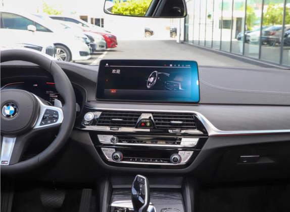 宝马5系 2021款 改款 530Li xDrive M运动套装 中控类   中控台
