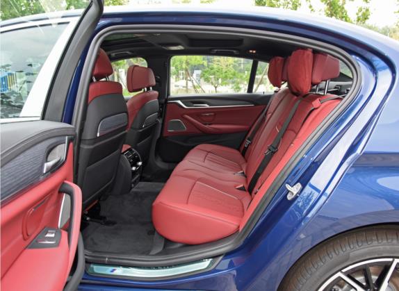 宝马5系 2021款 改款 530Li 尊享型 M运动套装 车厢座椅   后排空间