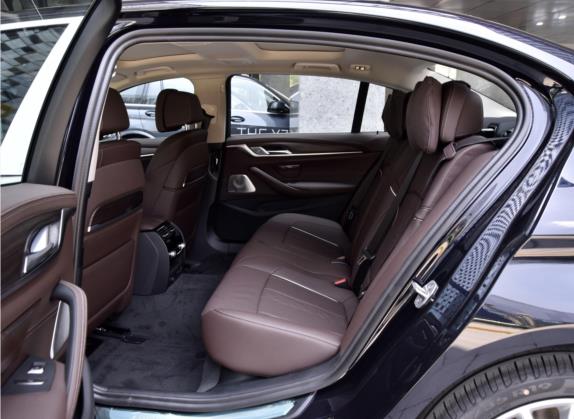 宝马5系 2021款 改款 530Li 行政型 豪华套装 车厢座椅   后排空间