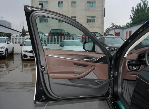 宝马5系 2022款 530Li 领先型 豪华套装 车厢座椅   前门板
