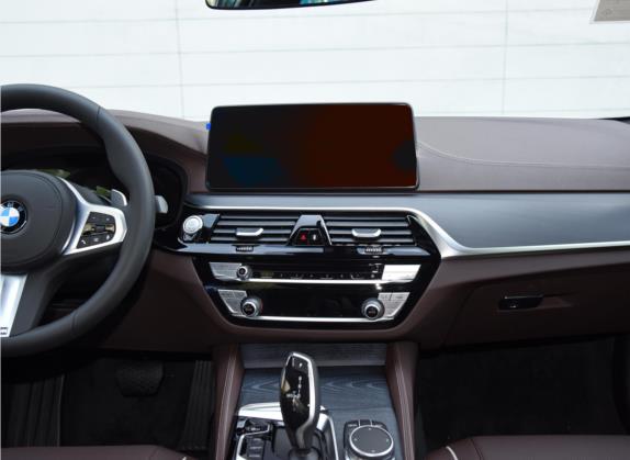 宝马5系 2022款 530Li xDrive M运动套装 中控类   中控台