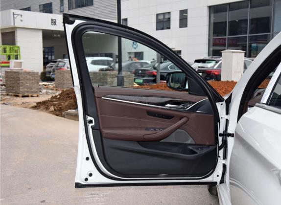 宝马5系 2022款 改款 525Li M运动套装 车厢座椅   前门板
