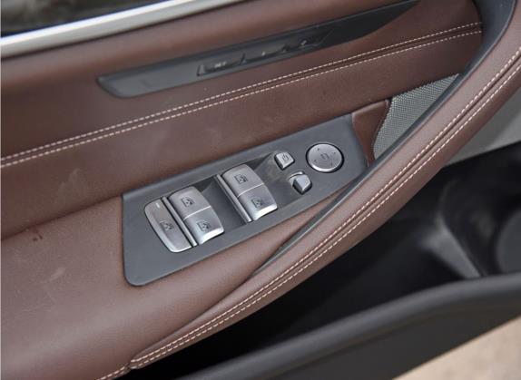 宝马5系 2022款 改款 525Li M运动套装 车厢座椅   门窗控制
