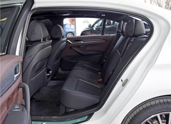 宝马5系 2022款 改款 530Li xDrive M运动套装 车厢座椅   后排空间