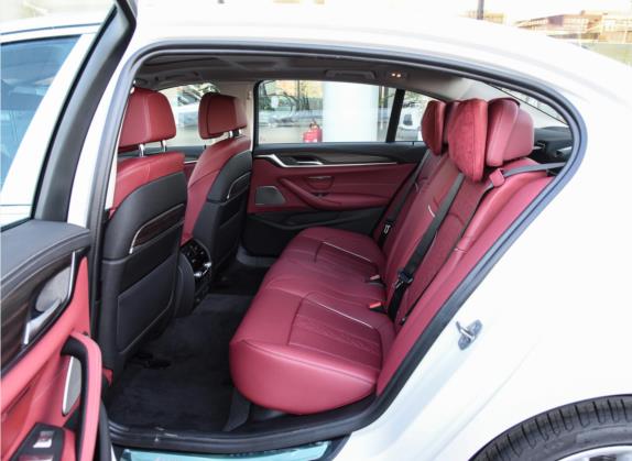 宝马5系 2022款 改款 530Li 尊享型 豪华套装 车厢座椅   后排空间