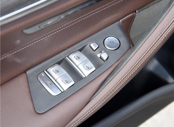 宝马5系 2022款 改款 530Li 尊享型 M运动套装 车厢座椅   门窗控制