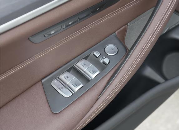 宝马5系 2022款 改款二 530Li 尊享型 M运动套装 车厢座椅   门窗控制