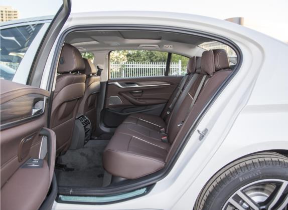 宝马5系 2022款 改款二 530Li 领先型 豪华套装 车厢座椅   后排空间