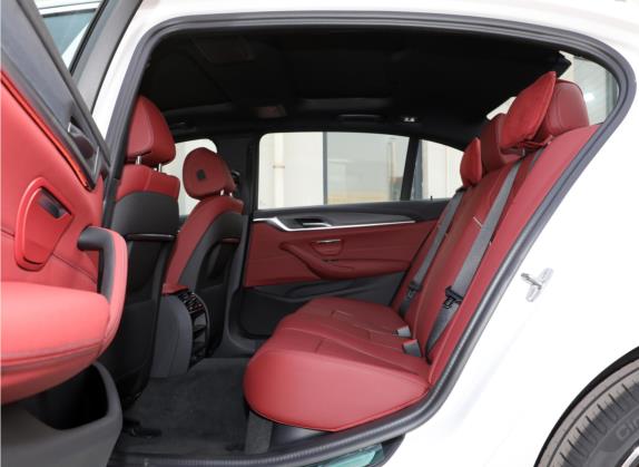 宝马5系 2022款 改款二 530Li xDrive M运动套装 车厢座椅   后排空间