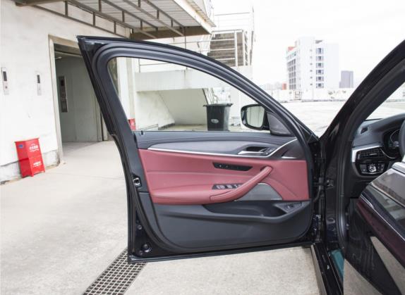 宝马5系 2022款 改款三 530Li 尊享型 M运动套装 车厢座椅   前门板