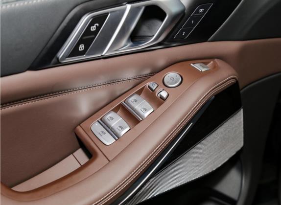 宝马X5 2022款 xDrive 30Li 尊享型M运动套装 车厢座椅   门窗控制