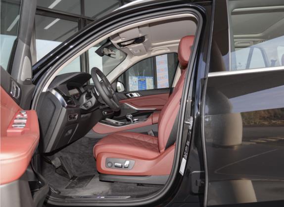 宝马X5 2022款 xDrive 30Li M运动套装 车厢座椅   前排空间