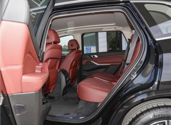 宝马X5 2022款 xDrive 30Li M运动套装 车厢座椅   后排空间