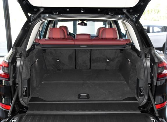 宝马X5 2022款 改款 xDrive 30Li 尊享型M运动套装 车厢座椅   后备厢