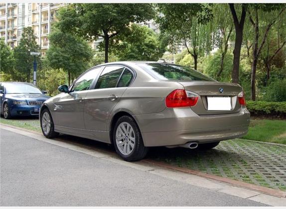 宝马3系 2005款 320i 时尚型木内饰 外观   斜后
