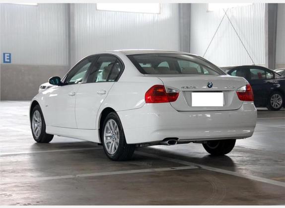 宝马3系 2008款 320i 进取型 外观   斜后