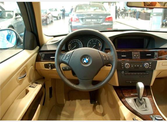 宝马3系 2009款 320i 豪华型 中控类   驾驶位