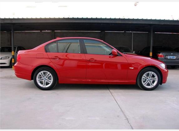 宝马3系 2009款 320i 豪华型 外观   正侧