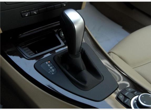 宝马3系 2009款 325i 豪华型 中控类   挡把