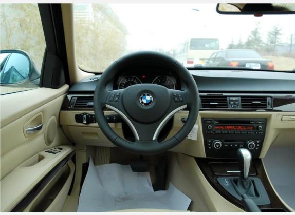 宝马3系 2009款 325i 时尚型 中控类   驾驶位