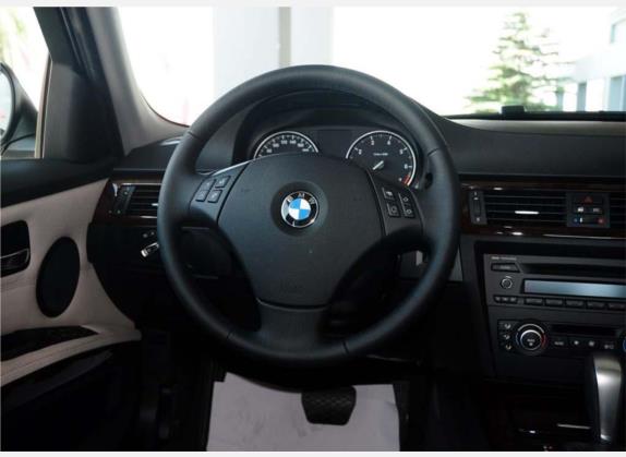 宝马3系 2010款 320i 时尚型 中控类   驾驶位