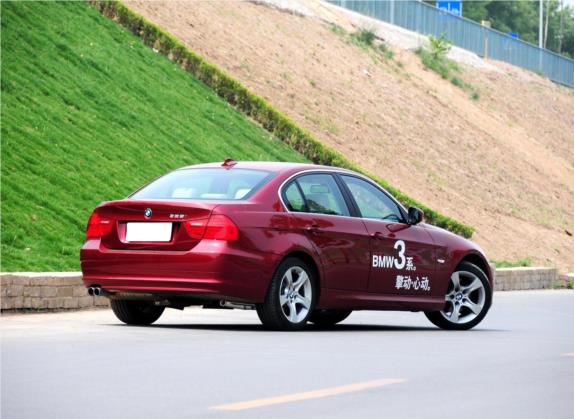 宝马3系 2011款 325i 豪华型 外观   斜后