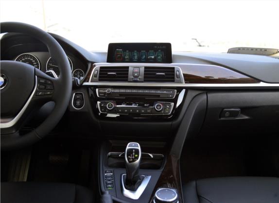 宝马3系 2017款 330Li xDrive 豪华设计套装 中控类   中控台