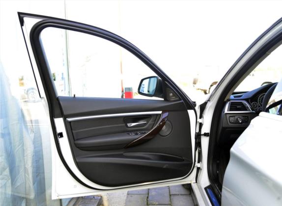 宝马3系 2017款 330Li xDrive 豪华设计套装 车厢座椅   前门板