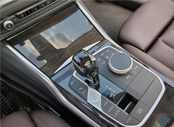 宝马3系 2020款 325Li xDrive M运动套装 中控类   挡把