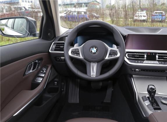 宝马3系 2020款 330Li xDrive M运动曜夜套装 中控类   驾驶位