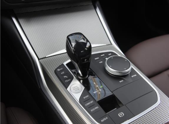 宝马3系 2021款 330Li xDrive M运动曜夜套装 中控类   挡把