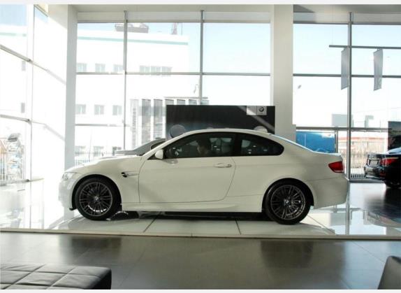 宝马M3 2009款 M3双门轿跑车 外观   正侧