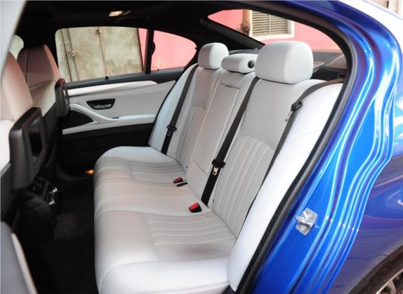 宝马M5 2012款 M5 车厢座椅   后排空间