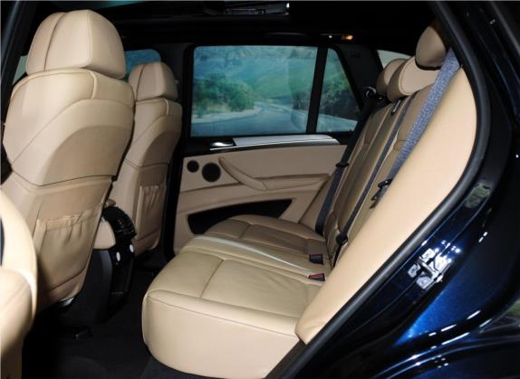 宝马X5 M 2013款 X5 M 车厢座椅   后排空间