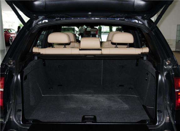 宝马X5 M 2013款 X5 M 车厢座椅   后备厢