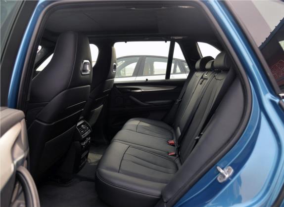 宝马X5 M 2015款 X5 M 车厢座椅   后排空间