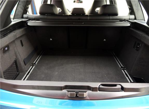 宝马X5 M 2015款 X5 M 车厢座椅   后备厢