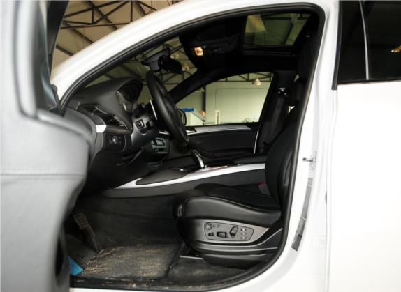 宝马X6 M 2013款 X6 M 车厢座椅   前排空间