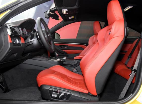 宝马M4 2017款 M4双门轿跑车 车厢座椅   前排空间